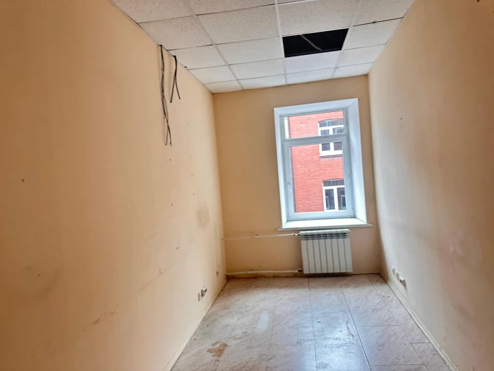 Нежилое помещение 121,7 кв.м. на Петроградской набережной